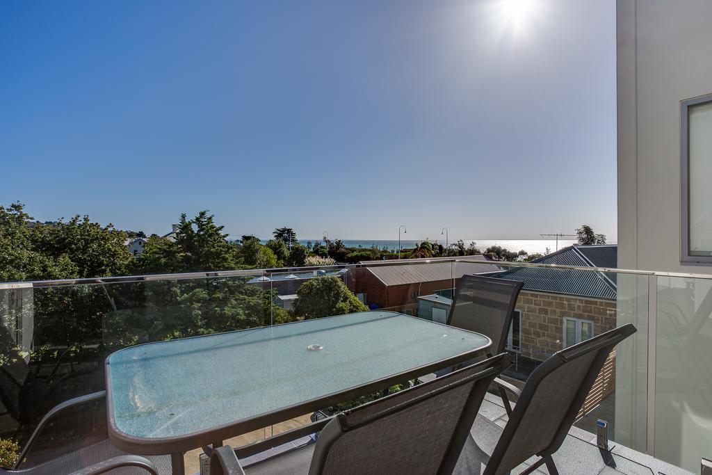 Seaside Apartment Getaway Дромана Экстерьер фото